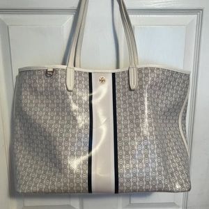 Tory Burch Gemini Link Tote